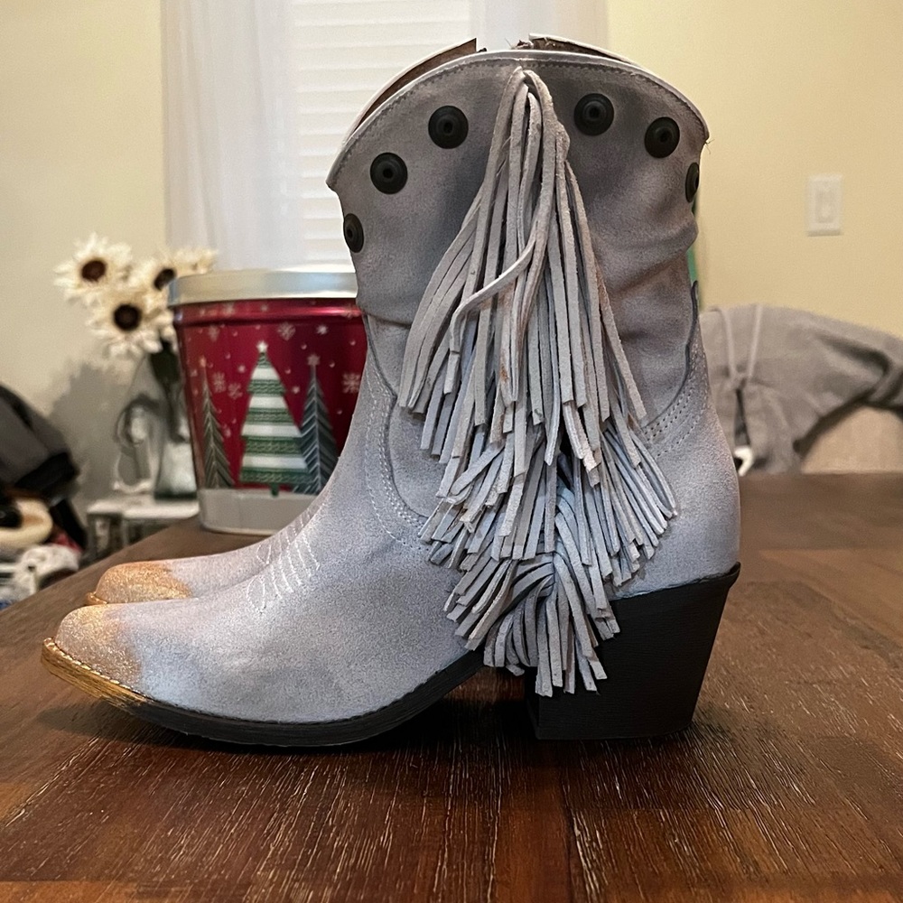 Women’s Circle G Booties 5 1/2